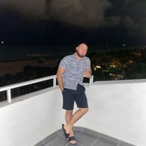 Meet your Posher, Agustin